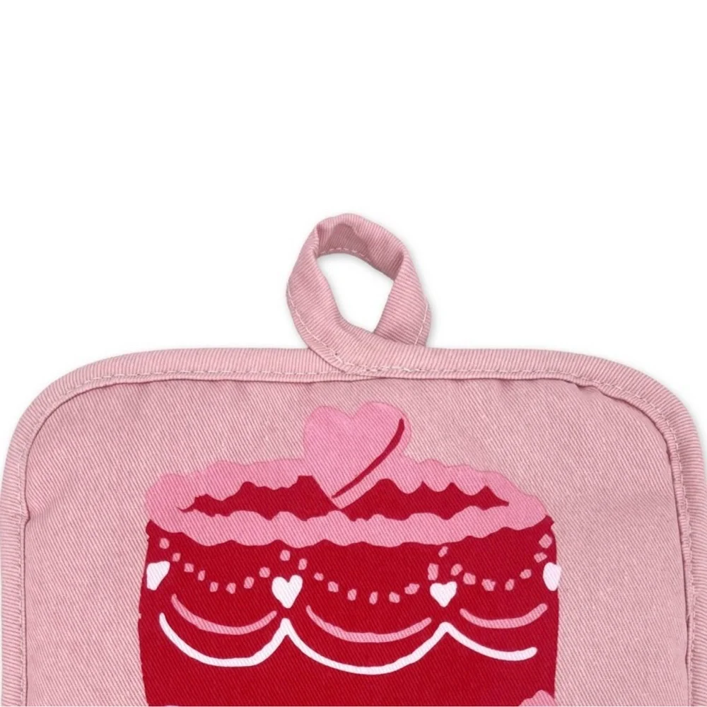 Dishtowel and Pot Holder Set Cake - Bullseye's Playground™